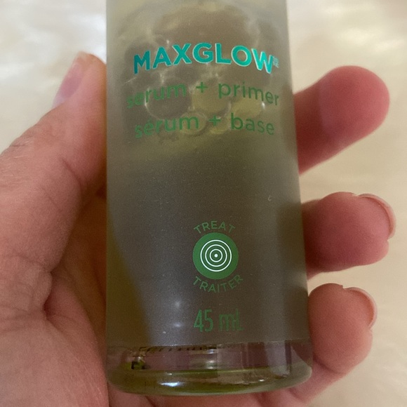 Aveeno positively radiant maxglow serum+primer 45ml - Picture 2 of 5